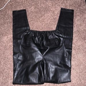 Aritzia Wilfred Daria leather pants XS